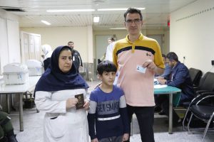 حضور کادر درمان در انتخابات مجلس شورای اسلامی در بیمارستان امام رضا (ع)تبریز